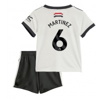 Manchester United Lisandro Martinez #6 Koszulka Trzecia dzieci 2024-25 Krótki Rękaw (+ krótkie spodenki)